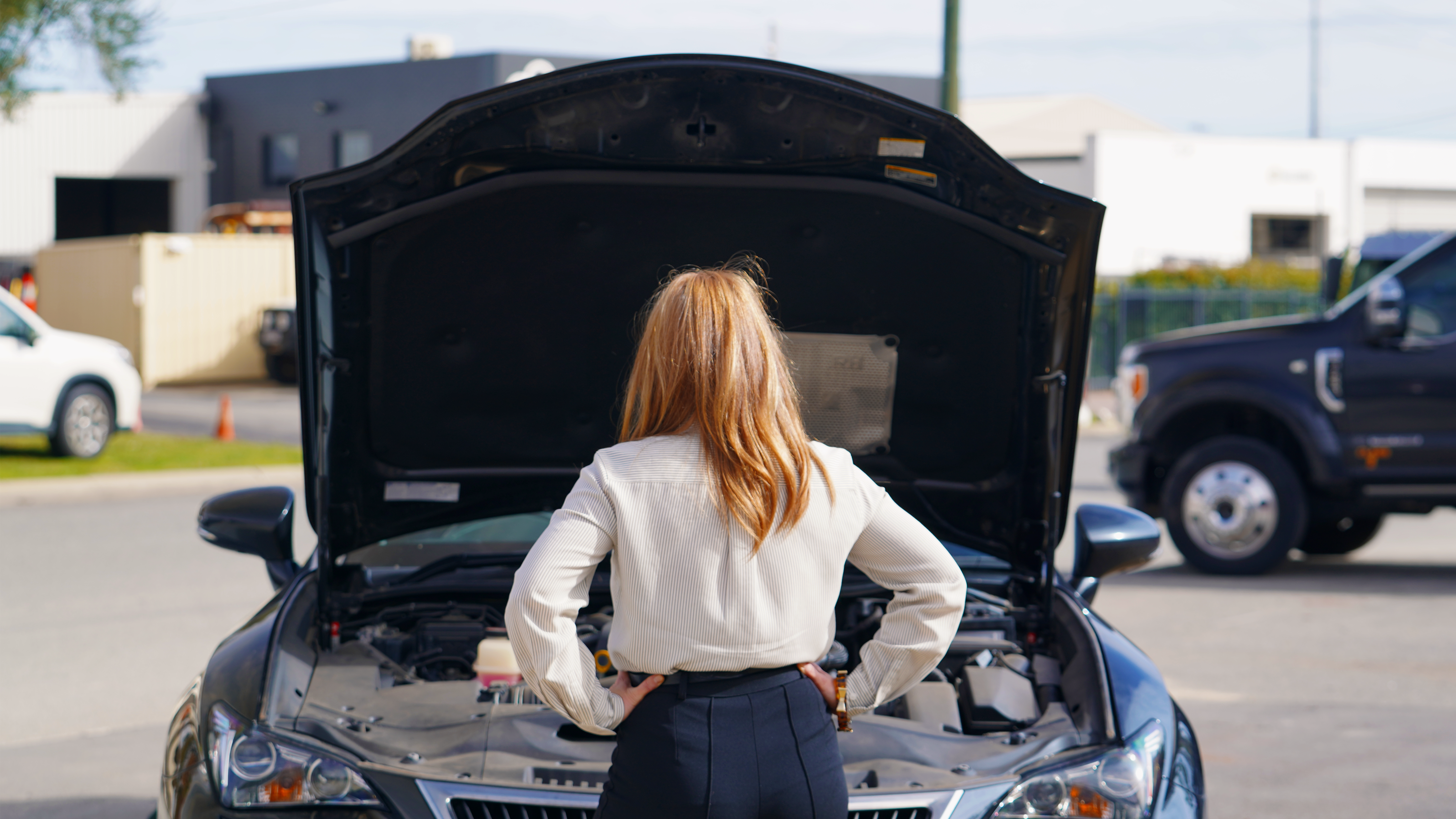 10 Things You Must Do When Your Car Breaks Down